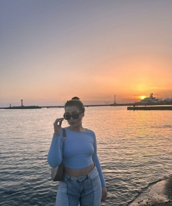 У меня есть магия, особая способность понимать и удовлетворять твои самые сокровенные желания. Мои услуги разнообразны и насыщены страстью – от классического секса до массажа и ролевых игр. Мои клиенты отмечают мою одаренность в искусстве принести удовлетворение и счастье. Хочешь увидеть мои откровенные фото и узнать больше о моих возможностях? Напиши мне и я с удовольствием поделюсь этим с тобой. Жду встречи в Москве, чтобы создать настоящую эротическую сказку 🌹 11079, 23 года